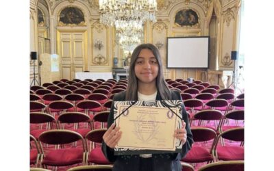 Assya Ait-Lahcen, collégienne de 13 ans, décorée du premier prix d’expression au Sénat