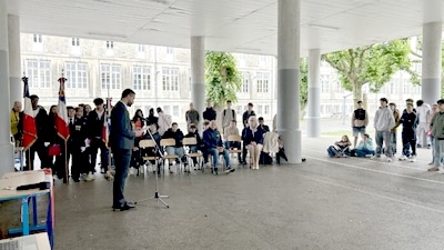 Hommage à Fernande et Raymond Belot par le collège Victor Hugo